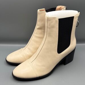 Journee Nigella Chelsea Boots